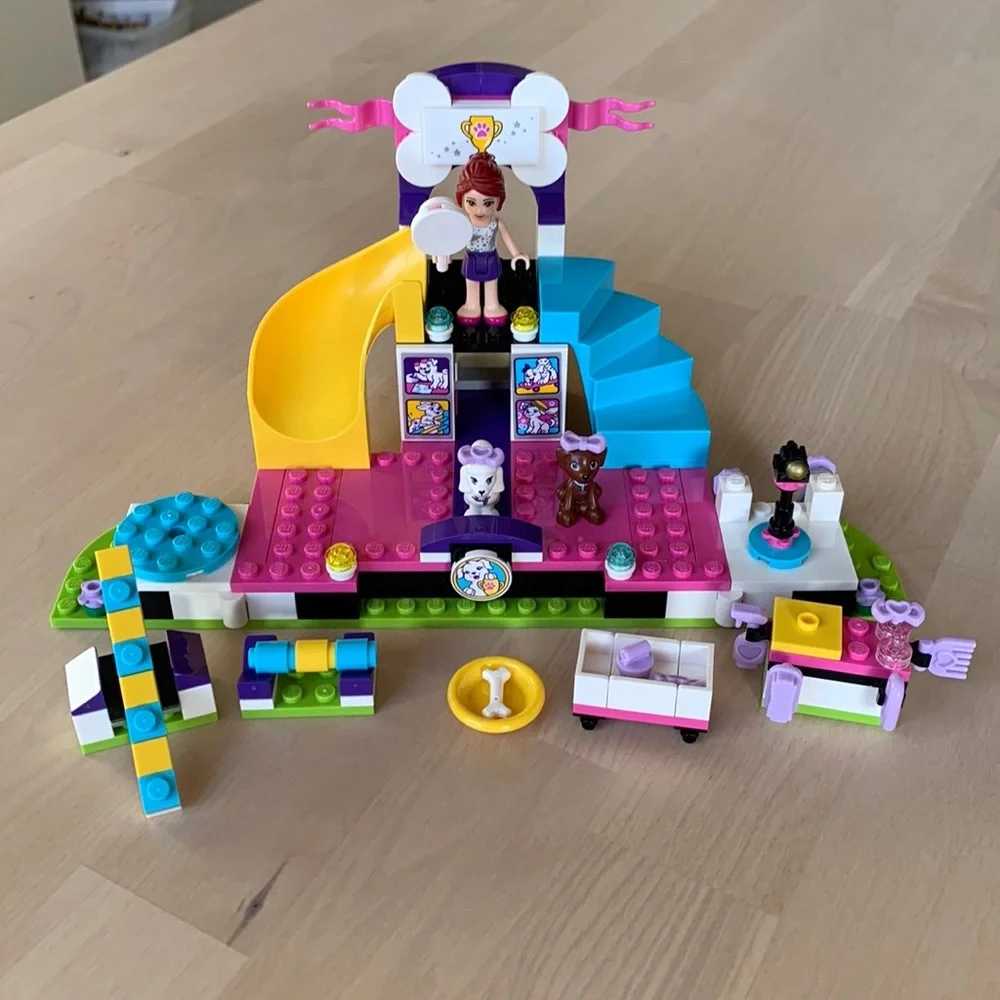 LEGO Friends Puppy Championship, set 41300 - Picture 1 of 10